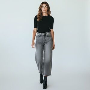 ZARA jeans High Rise Wide Leg Cropped Grey Black Raw Hem